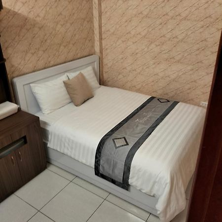 Roma Hotel Noi Bai Airport 河内 外观 照片